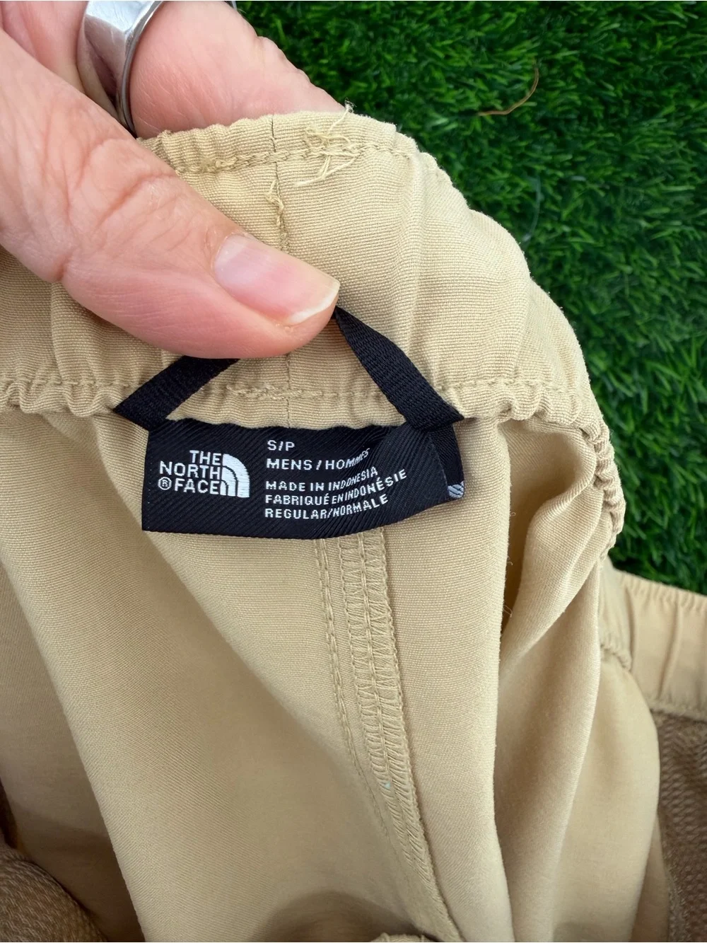 The North Face Mens Convertible Hiking Pants Tan Khaki Zip Off Stretch Small
